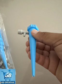 Destaca-se Imagem do Kit 10 Irrigadores Gotejadores Acopláveis na Mão
