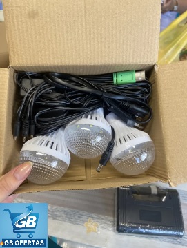 Destaca-se Imagem das Lâmpadas do Kit Sistema Solar Painel Led A Bateria + 3 Lâmpada Portátil