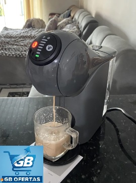 Destaca-se Imagem Enviada por Comprador do Nescafé Dolce Gusto Arno Genio em Uso