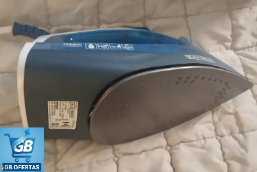 Destaca-se Imagem Enviada e Avaliada por Comprador do Ferro De Passar Roupa À Seco Ou Vapor Black+Decker Fx2150 Visão de Baixo