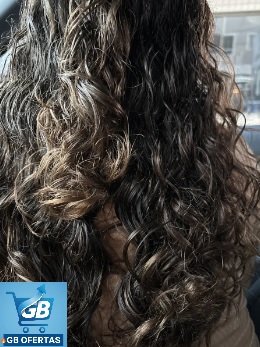 Destaca-se Imagem Enviada e Avaliada por Comprador do Mousse Finalizador Juba Mousse Criador De Cachos 200 ml Widi Care com Cachos Finalizados