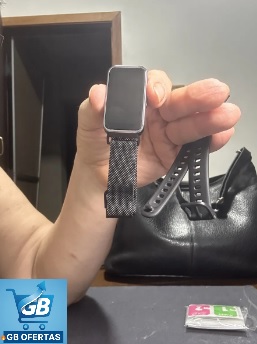 Destaca-se Imagem Enviada e Avaliada por Comprador do Smartband Huawei Band 9 Pulseira Fluoroelastómero na Mão