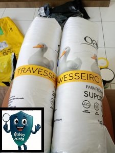 Destaca-se Imagem Enviada e Avaliada por Comprador do Kit 2 Travesseiros 45x65 Antialérgico na Embalagem